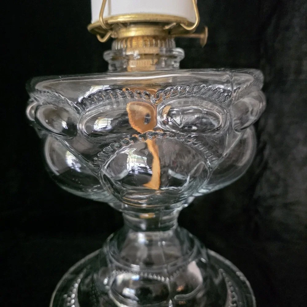 Antique Beaded Peanut Pattern Manganese Or Uranium Glass Oil Lamp Base Glows